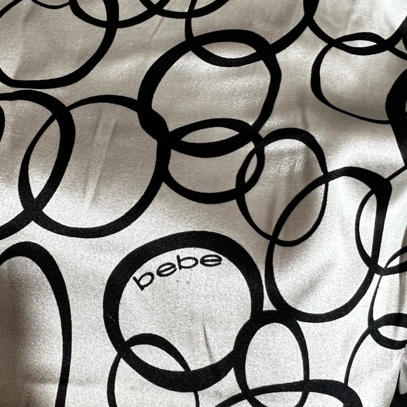 GORGEOUS Bebe cropped jacket size 2 - Picture 8 of 8